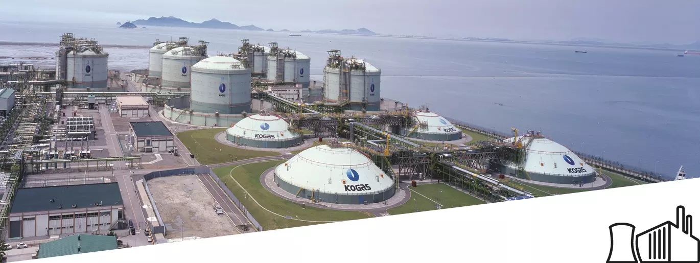LNG tanks