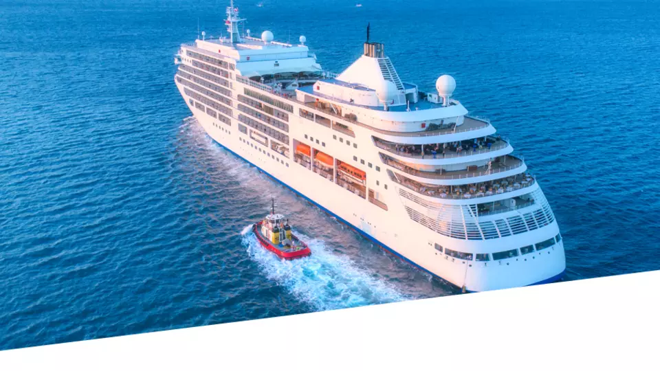 Cruise ship